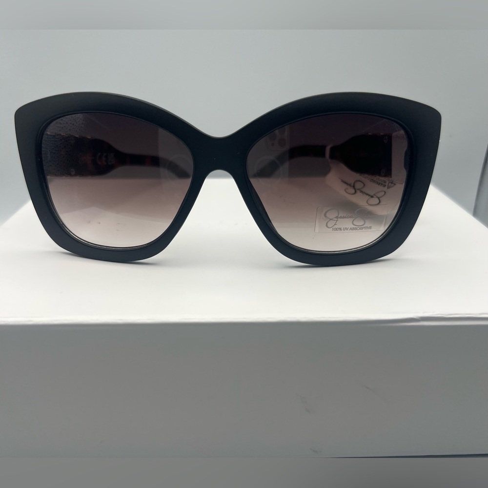 Jessica Simpson Women's Round Sunglasses Cat  J6343 Black And Brown - Picture 2 of 8
